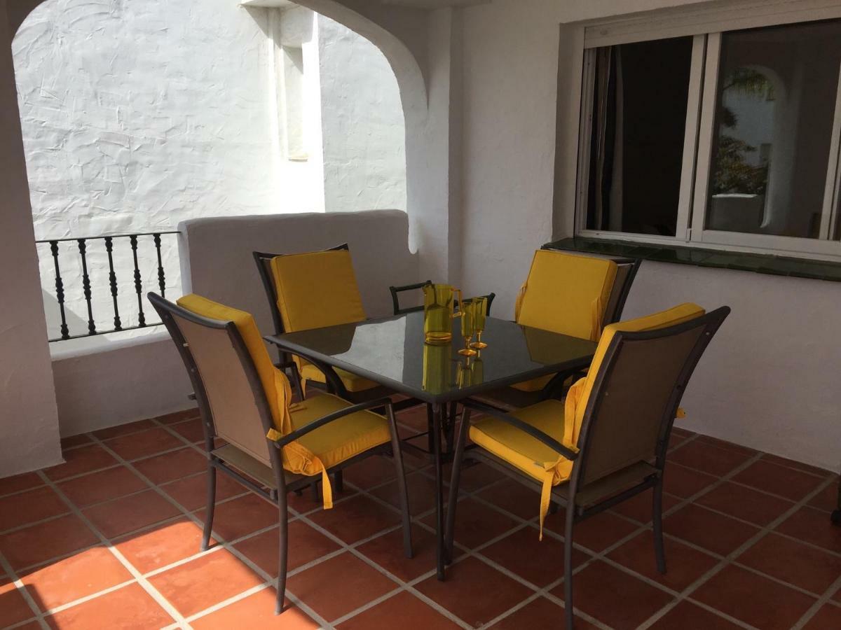 ماربيا Beautiful 2 Bedroom Apartment @ Puerto Banus! المظهر الخارجي الصورة