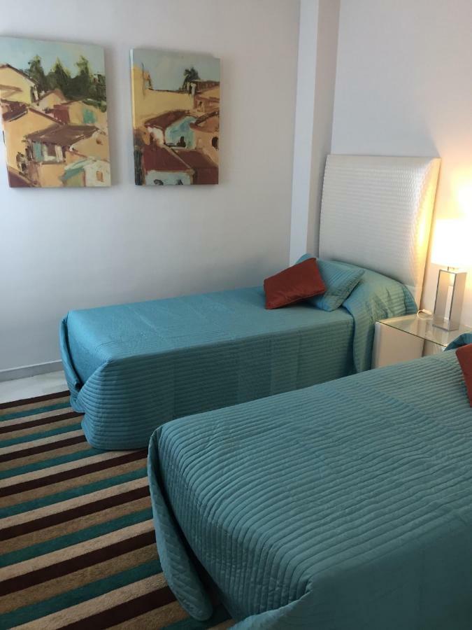 ماربيا Beautiful 2 Bedroom Apartment @ Puerto Banus! المظهر الخارجي الصورة