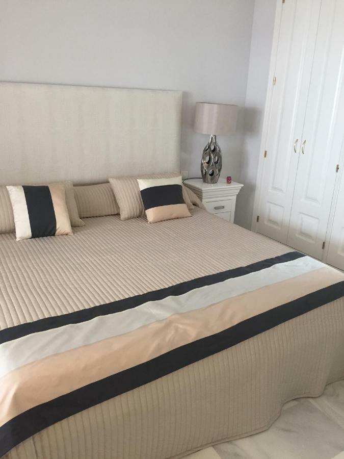 ماربيا Beautiful 2 Bedroom Apartment @ Puerto Banus! المظهر الخارجي الصورة